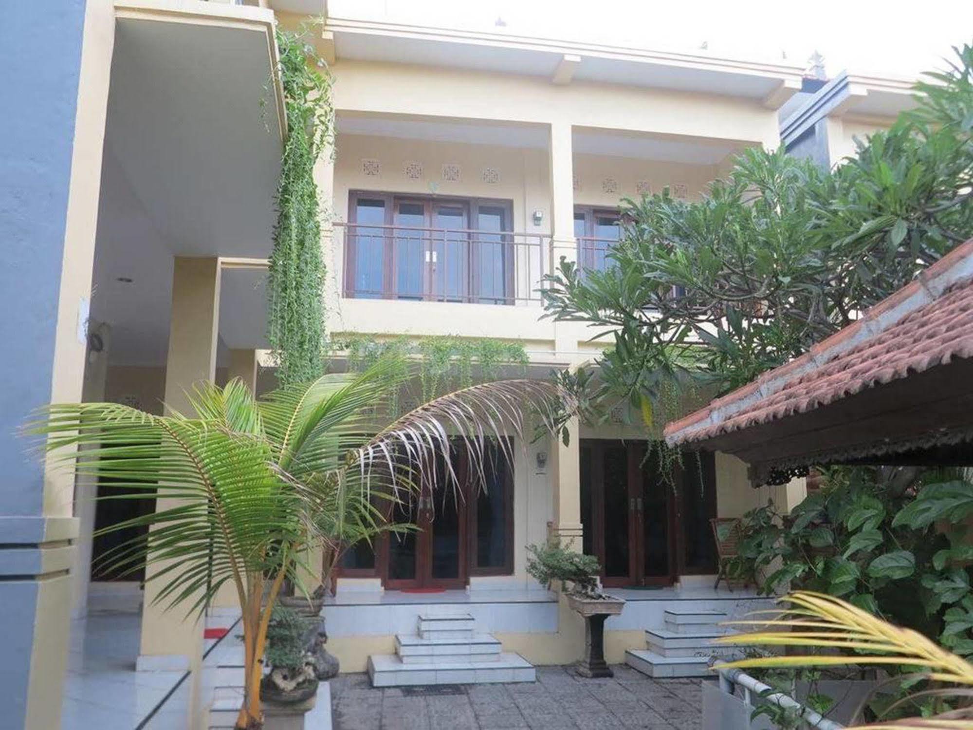 Sari Buana Bed & Breakfast Kuta Lombok Exteriér fotografie
